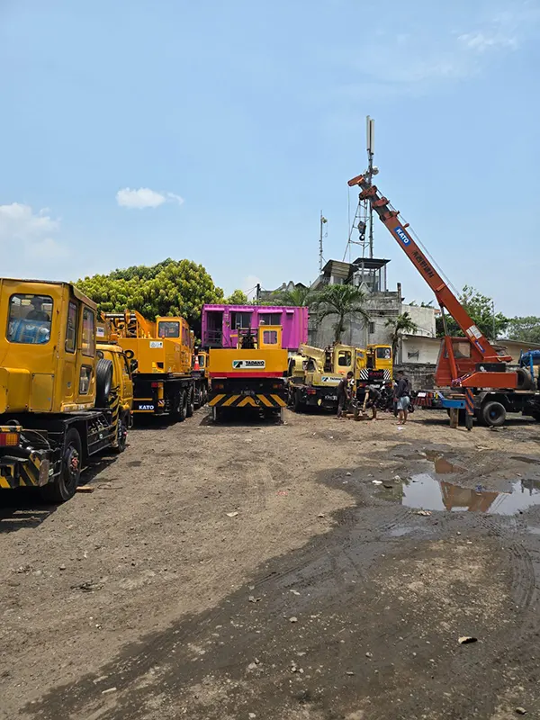 Alat Berat Crane PT Menara Agung Mandiri